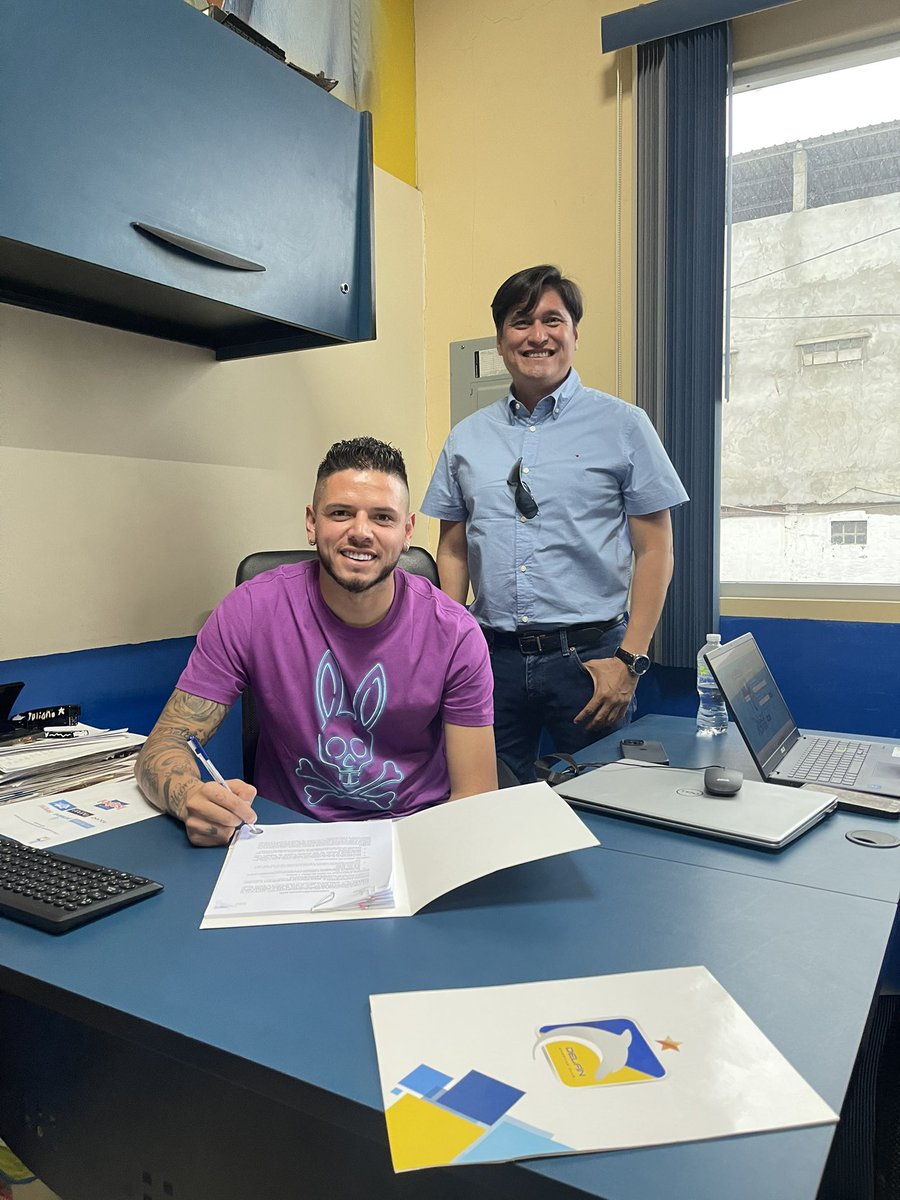 LuisIvanReyes's tweet photo. RT (NOTICIA) Brian Heras @brianheras firma 3 temporadas con Delfin S.C. @DelfinSC , el club hizo uso de la opción de compra ! El Cetáceo tiene arquero para largo! Gran trabajo Brian! @agentereyes https://t.co/11zMpQGbUz