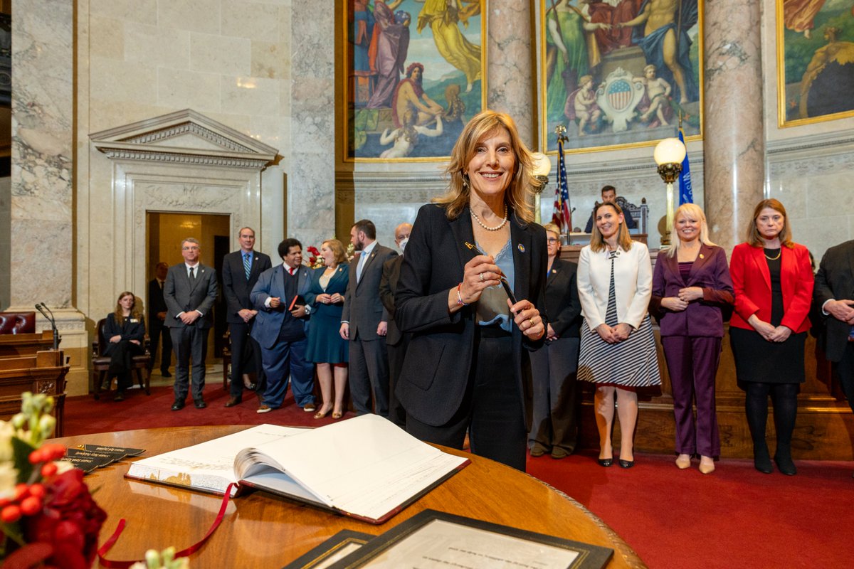 Yesterday was such an amazing day. ✨

Thank you to everyone who has supported me. I am so grateful for this opportunity to represent the people of the 8th Senate District. ⬇️⬇️⬇️