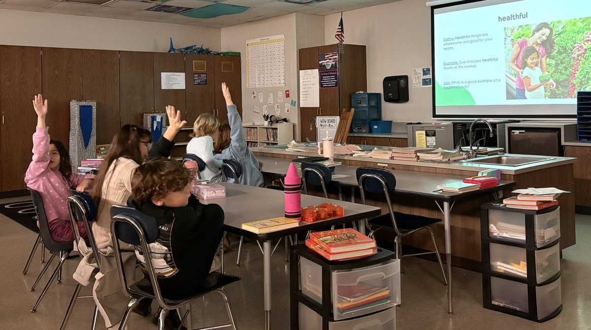 Sara_Bivens3's tweet photo. It felt good to be back ! @MPS_Morton @MalonePrincipal @MPSElemEd https://t.co/u3BNUgsAER