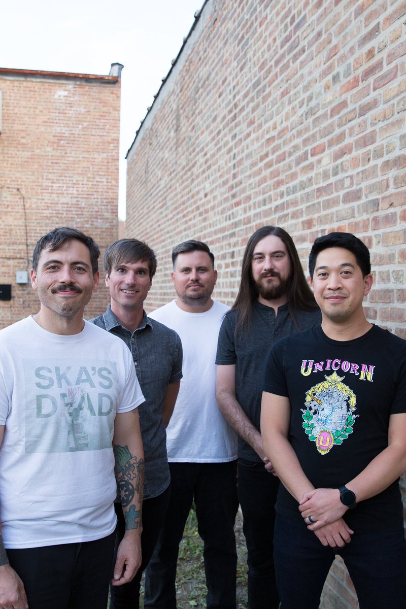 What are some of your goals for 2025? Our goals are to:

🎵 Release new music 🎵 
💥 Play more shows 💥
👀 Hit the road 👀 

#poppunk #chicagopoppunk #newmusic #newmusiccomingsoon