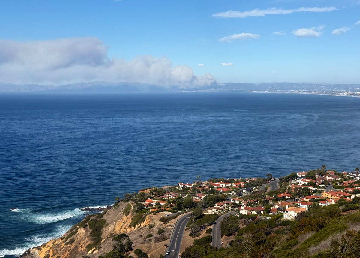 View across the Bay toward Pacific Palisades late this morning. Praying for the residents there this afternoon.