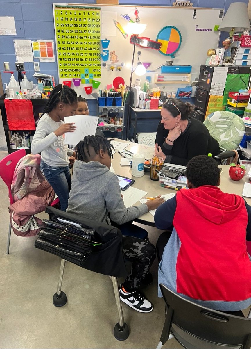 At 3:00, Oliver Elementary keeps going! 
#successstartshere 
#afterschooltutoring💛💚