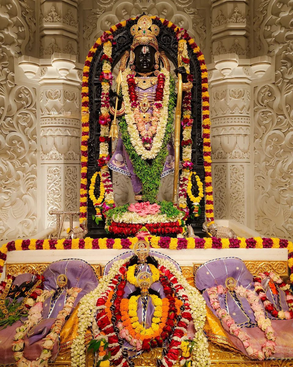 ShriAyodhya_'s tweet photo. ब्रह्ममुहूर्त में जाग गए हो, तो ब्रह्माण्ड का सबसे पवित्र नाम लेकर आगे बढ़ें- बोलिए “जय श्री राम” ❣️ https://t.co/NmG5G7sP2F