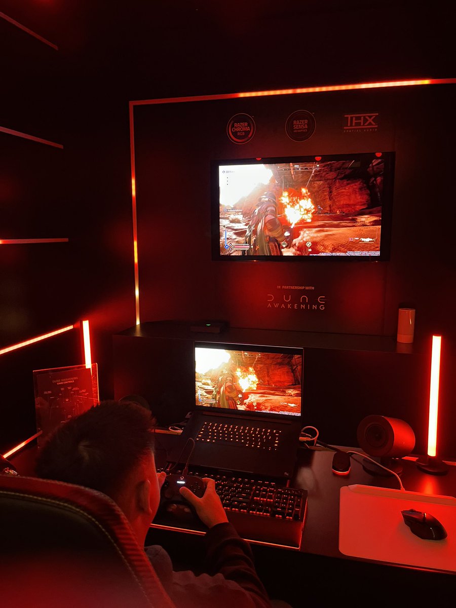 Razer's tweet image. Did you know we have ‘The Razer Immersive Experience’ at our booth? @JonjonTech_ in the hot seat (literally)
#CES2025Razer