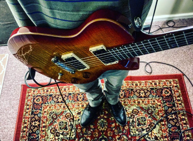 Ontologics's tweet image. Finally getting over this cold or whateva.. hot damn. Back at it after almost a 3 week break, the time is nighhhhh. #WritingSessions #LPFive #DemoThree