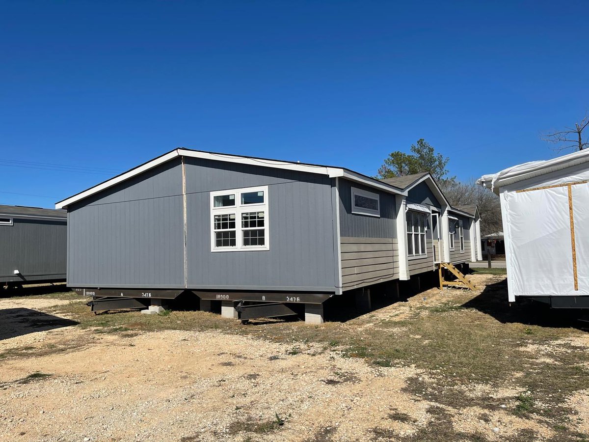 meleealbum's tweet photo. Mobile home in perfect condition https://t.co/E0FbWEyVy9