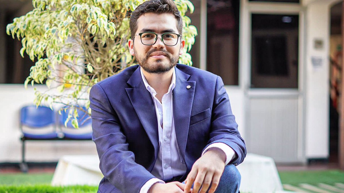 #EnDesarrollo Fue designado Nicolás Ordóñez como nuevo secretario de Educación de Santander tras la renuncia de María Paola Suárez. El funcionario era el director de la Casa Santander en Bogotá #VocesySonidos