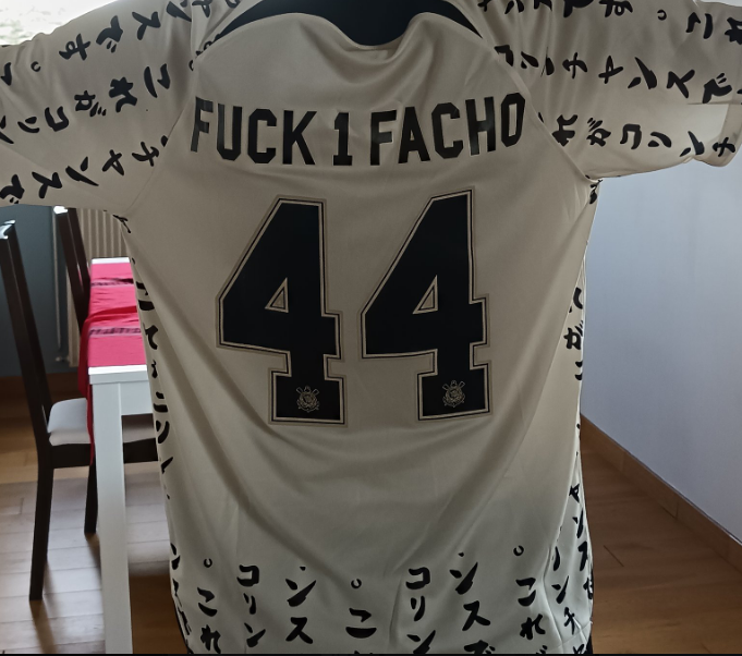 Splixix's tweet photo. demain ça va ressortir le maillot pour se balader avec le sourire https://t.co/2T2Iwfi7Ua