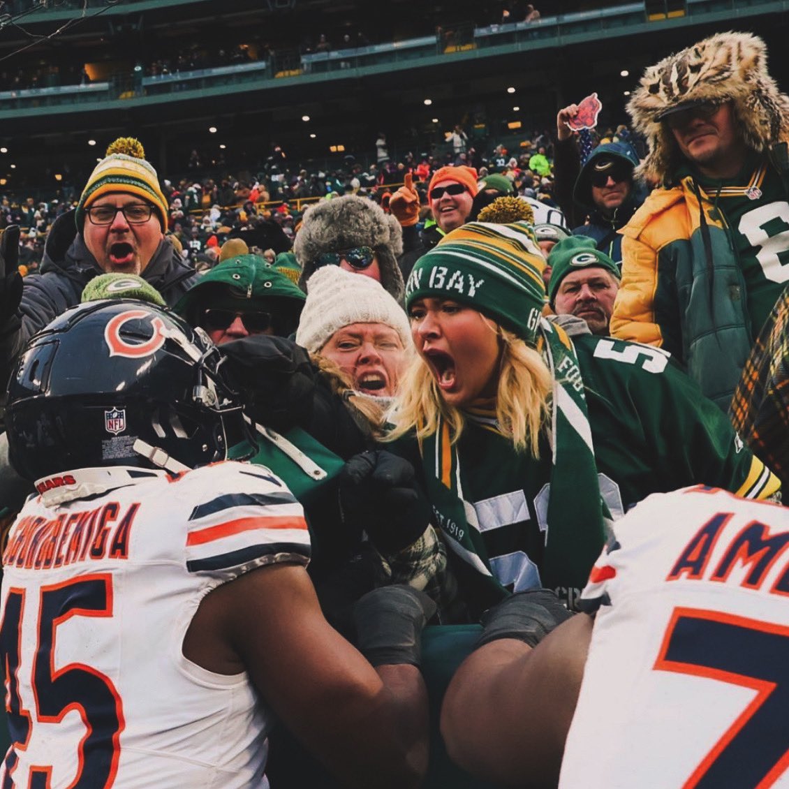 Can we just appreciate how many iconic photos were made from this one Bears vs Packers game.  

What a generational run 😭