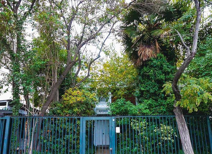 🇨🇱🏡La intención del Gobierno chileno de comprar la que fue residencia particular del expresidente Salvador Allende Gossens, para hacer de ella un museo y así preservar la memoria histórica del fallecido mandatario, no pudo ser concretada. 
Leer más:⬇️
acortar.link/bSoeZC