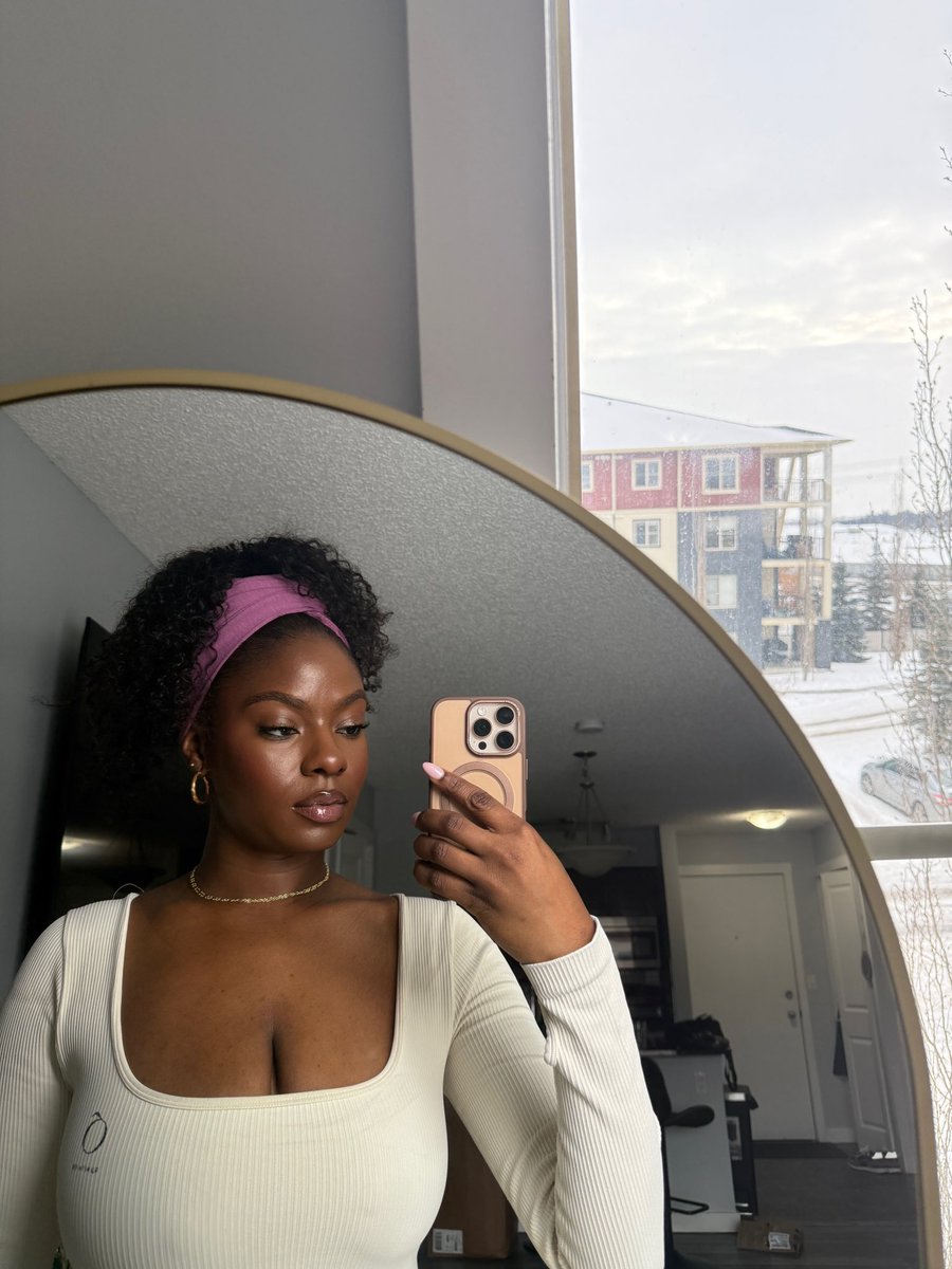 mimi_xx_'s tweet photo. Face card so LETHAL ✨✨ https://t.co/RJn3fusA6n
