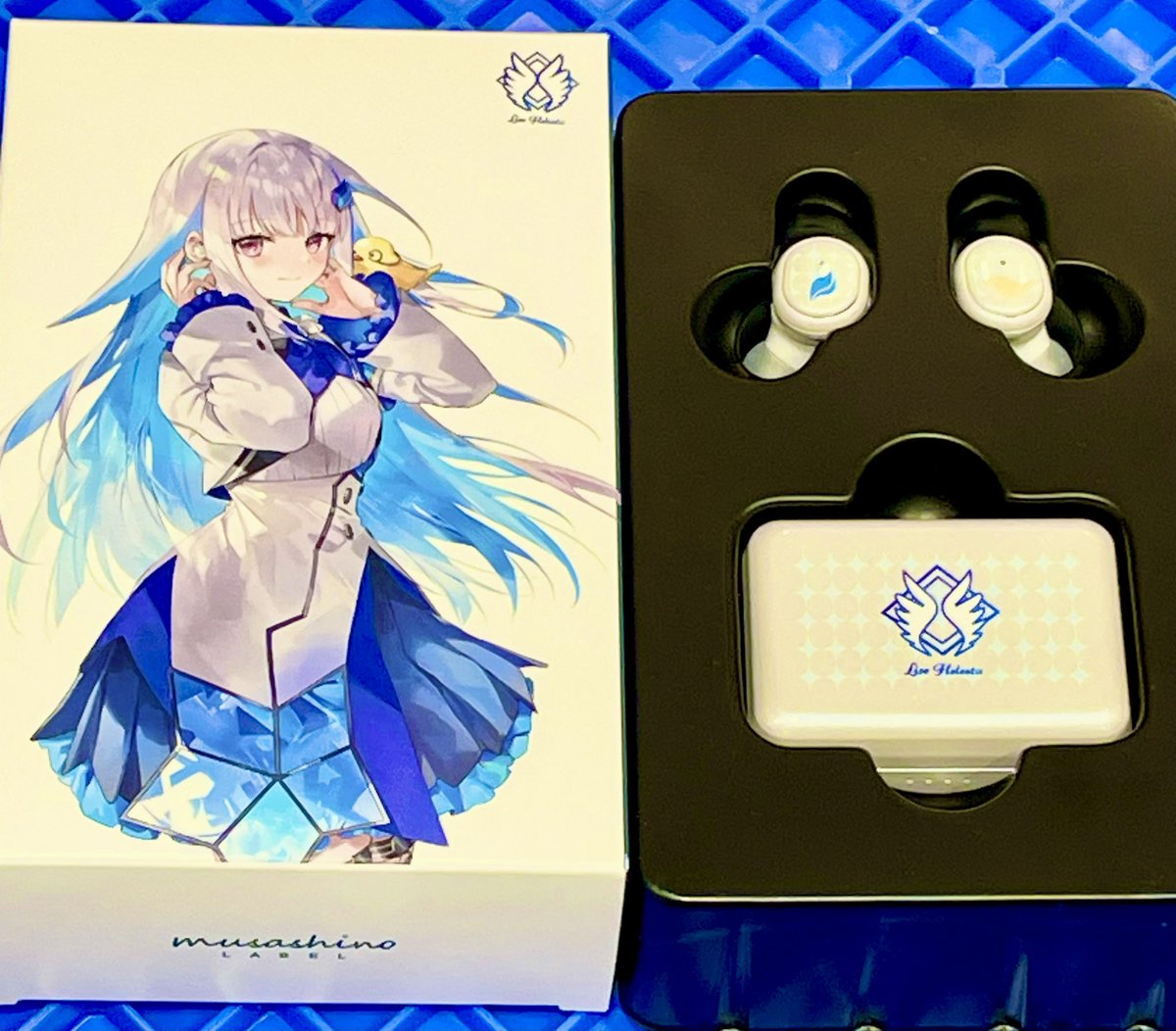 にじさんじ リゼ・ヘルエスタ ワイヤレスイヤホン にじさんじ所属「リゼ・ヘルエスタ」モデル ボイス搭載ワイヤレス