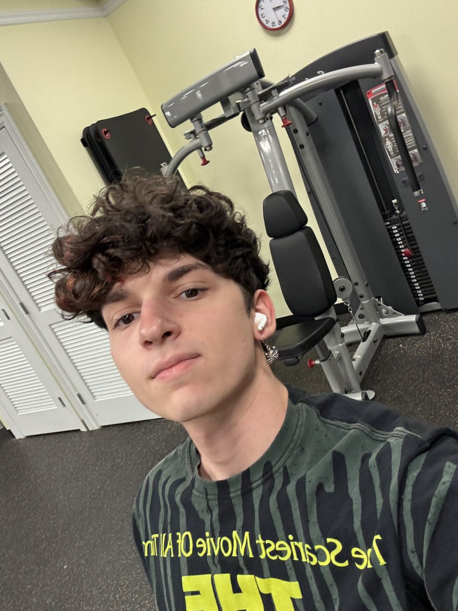 bloodylikeab0dy's tweet photo. Face reveal https://t.co/x0Jip3S9Gi