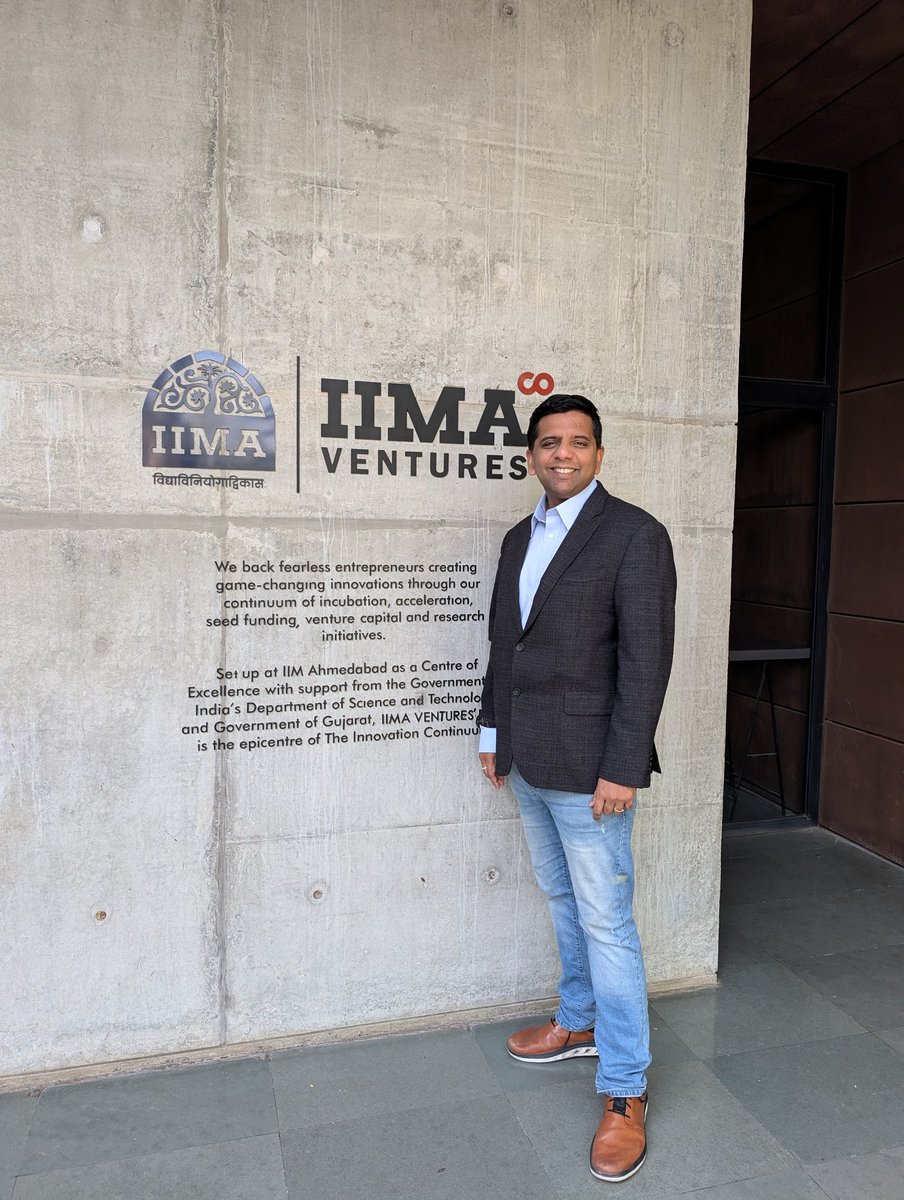 rameshchitor's tweet image. Then and now. 30 years apart. #1995 #IITD and #2025 #IIMA