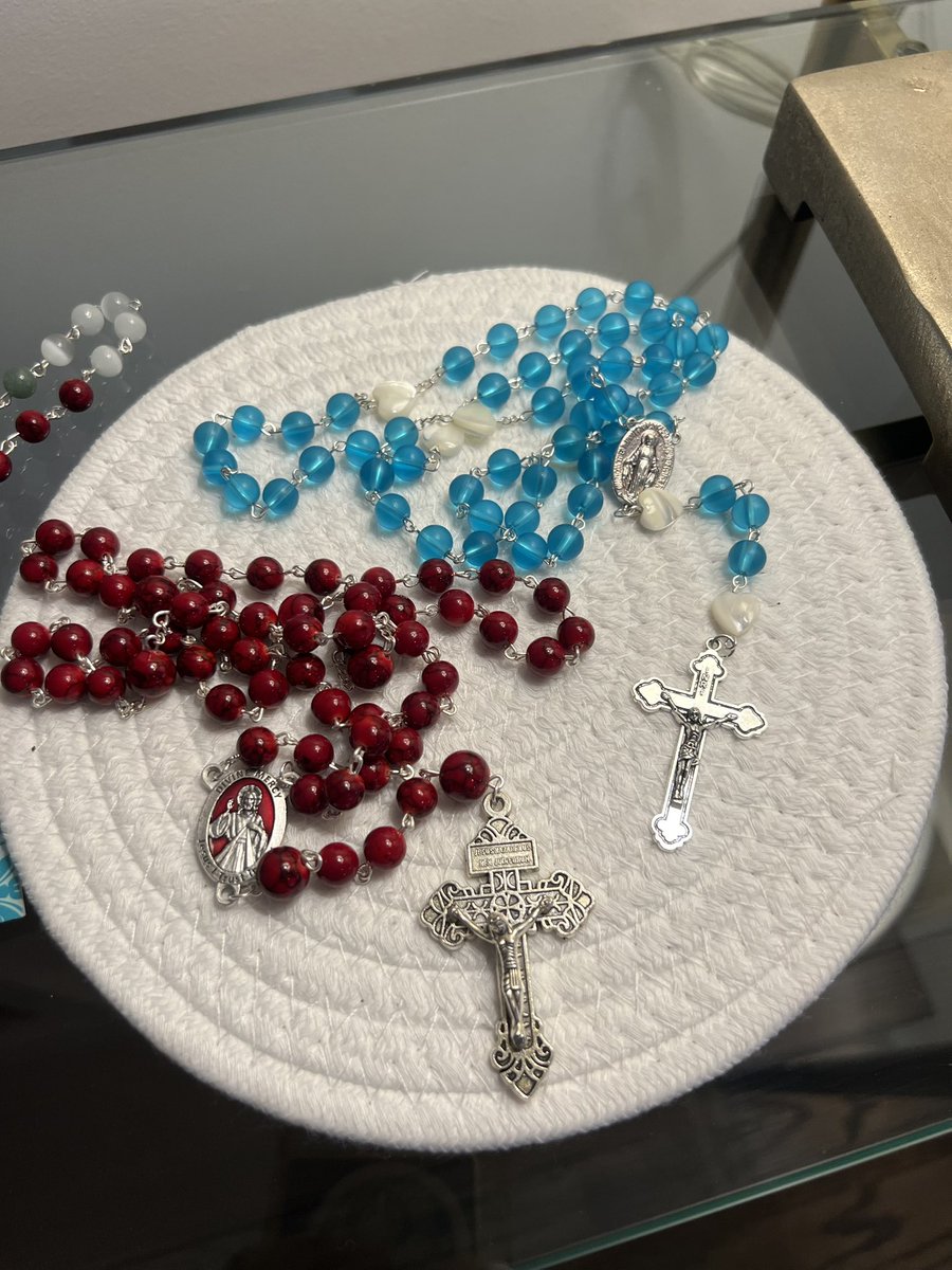 Dear <a href="/elonmusk/">Elon Musk</a>,

Please can we get a real rosary emoji 📿