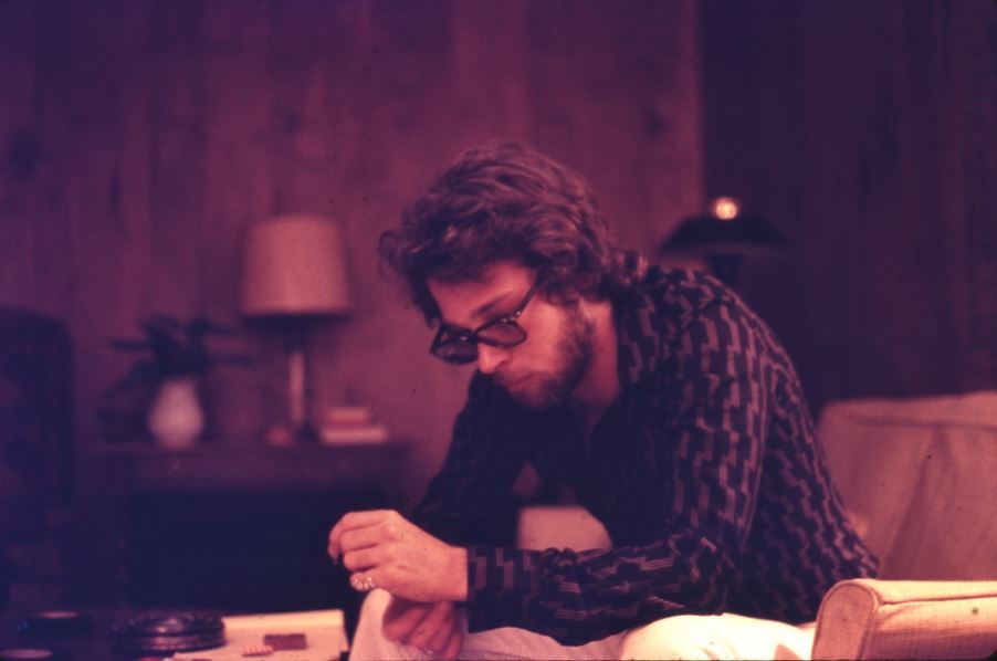MAGNET Magazine (@magnetmagazine) on Twitter photo Happy birthday #ChrisBell (<a href="/BigStarBand/">Big Star</a>, <a href="/ArdentStudios/">Ardent Studios</a>). You gave us light. Read two exclusive excerpts from “There Was A Light: The Cosmic History Of Chris Bell And The Rise Of Big Star” by #RichTupica (<a href="/PermutedPress/">permutedpress</a>):
magnetmagazine.com/2020/10/29/mag…
magnetmagazine.com/2019/01/15/mag… Happy birthday #ChrisBell (<a href="/BigStarBand/">Big Star</a>, <a href="/ArdentStudios/">Ardent Studios</a>). You gave us light. Read two exclusive excerpts from “There Was A Light: The Cosmic History Of Chris Bell And The Rise Of Big Star” by #RichTupica (<a href="/PermutedPress/">permutedpress</a>):
magnetmagazine.com/2020/10/29/mag…
magnetmagazine.com/2019/01/15/mag…