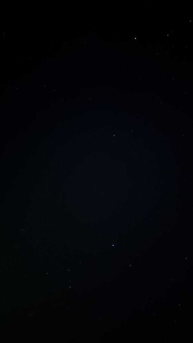 Every time I look up at the sky I feel like something is calling me ✩ ✩