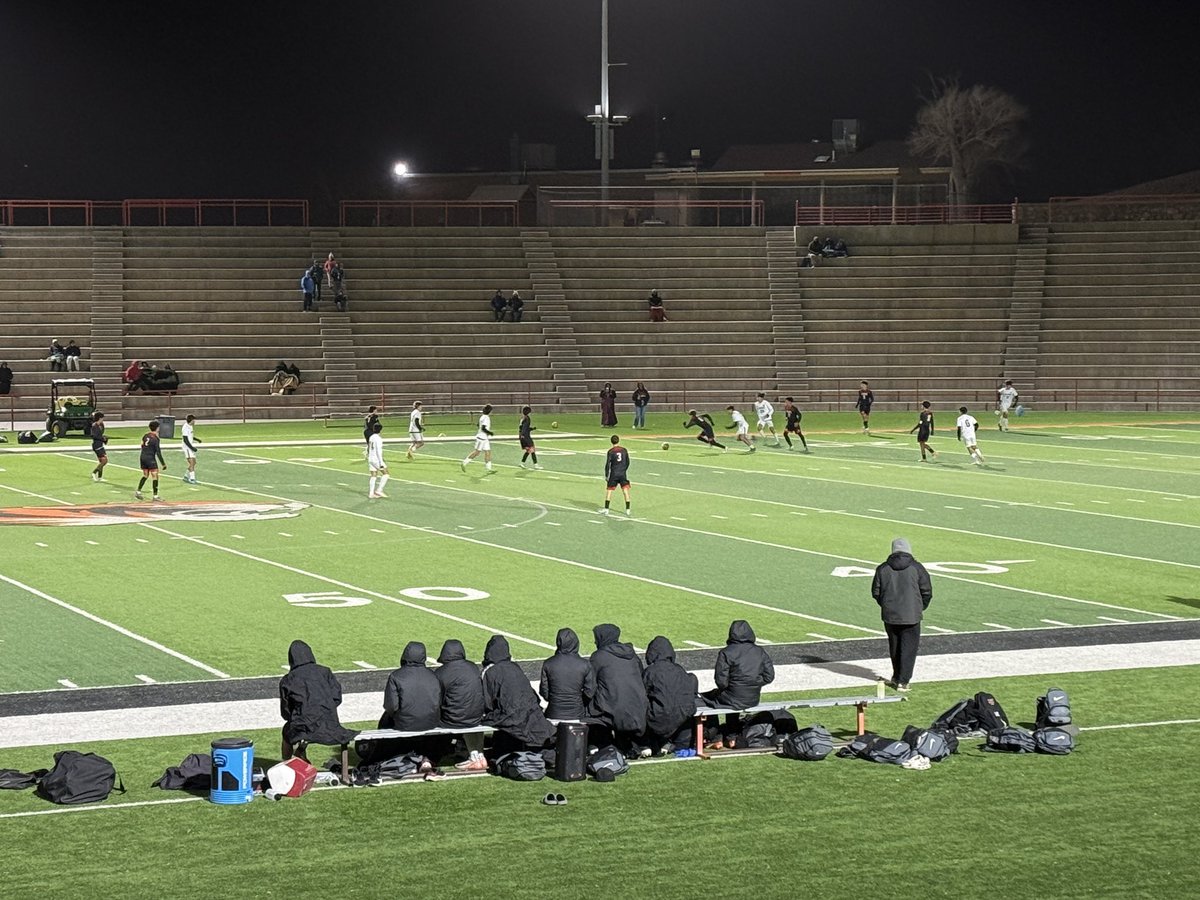 Brian Flores (@mrbflores_) on Twitter photo On a cold and windy night, boys <a href="/Hanks_Soccer/">Hanks Boys Soccer</a> are taking on El Paso High. Supporting these kids as they show true resilience on the field. Let’s go Knights! <a href="/HanksGutierrez/">Danny Gutierrez</a> On a cold and windy night, boys <a href="/Hanks_Soccer/">Hanks Boys Soccer</a> are taking on El Paso High. Supporting these kids as they show true resilience on the field. Let’s go Knights! <a href="/HanksGutierrez/">Danny Gutierrez</a>