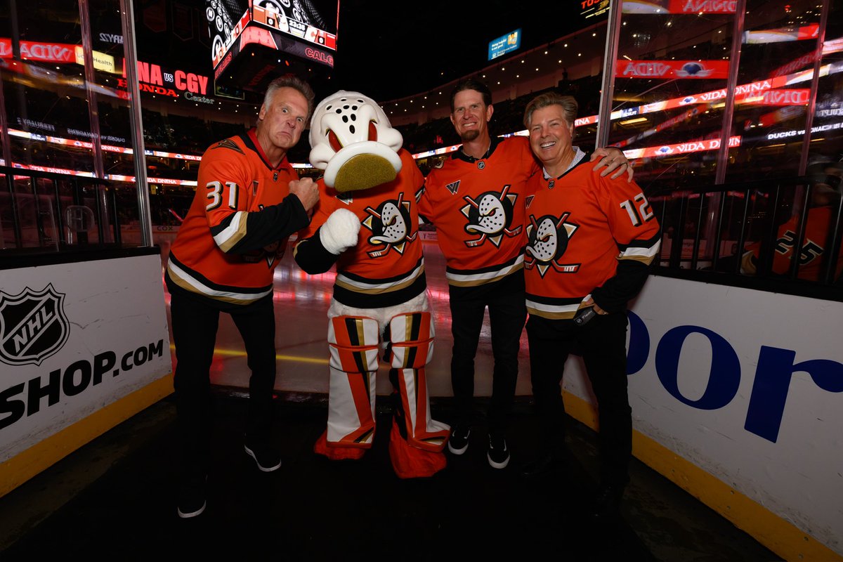 just a couple of hockey guys 🏒

<a href="/AnaheimDucks/">x - Anaheim Ducks</a>