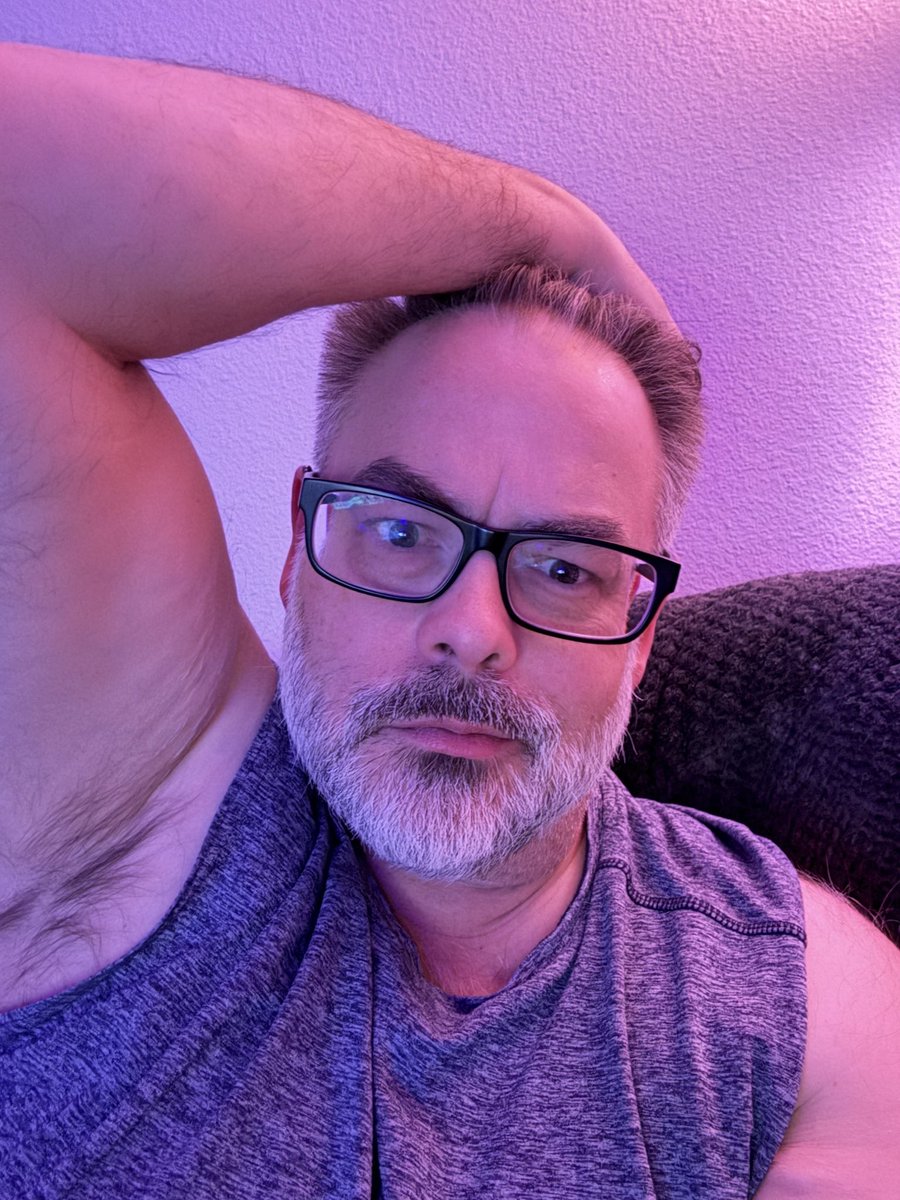 NudeMinnesota tweet media