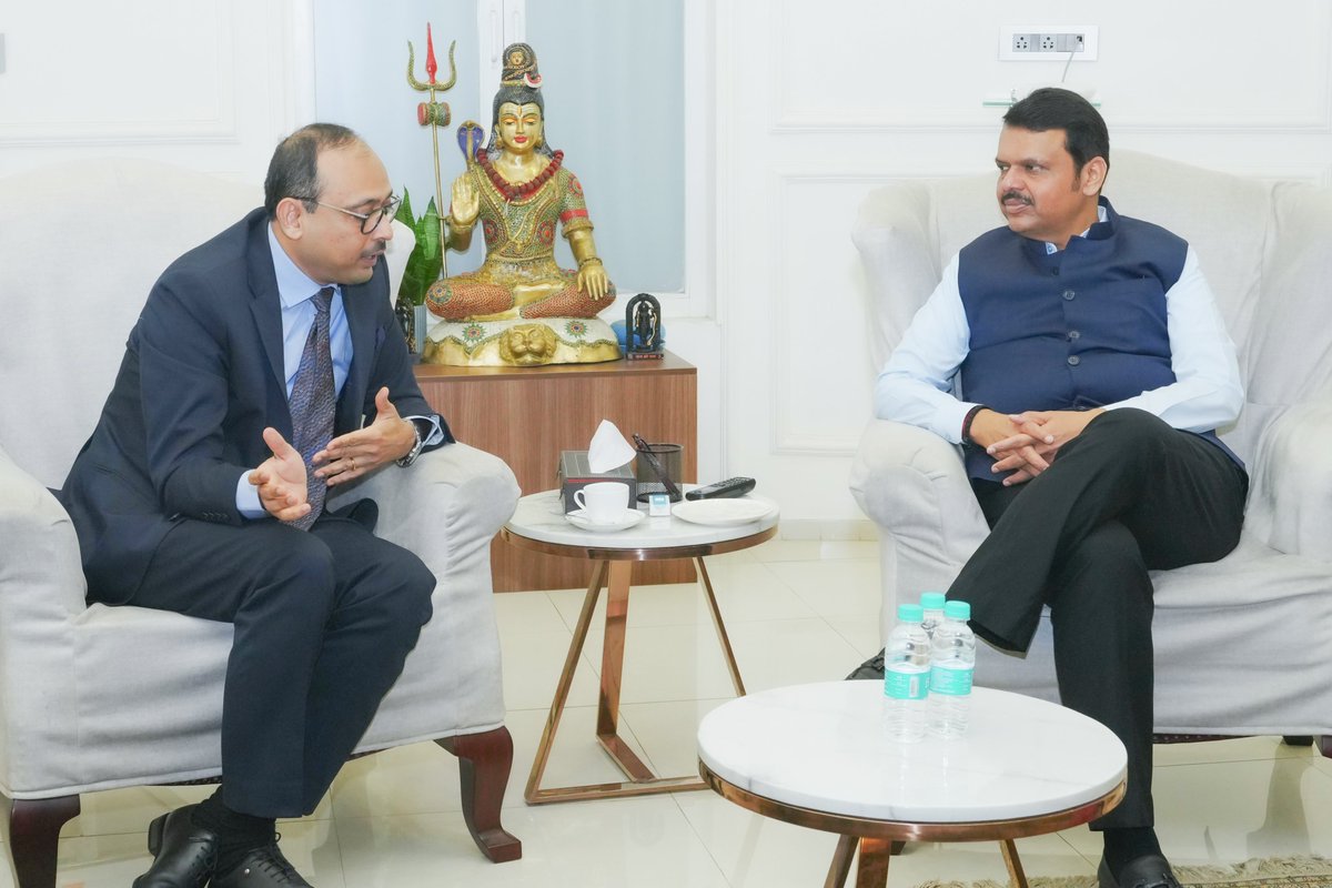 Devendra Fadnavis tweet media