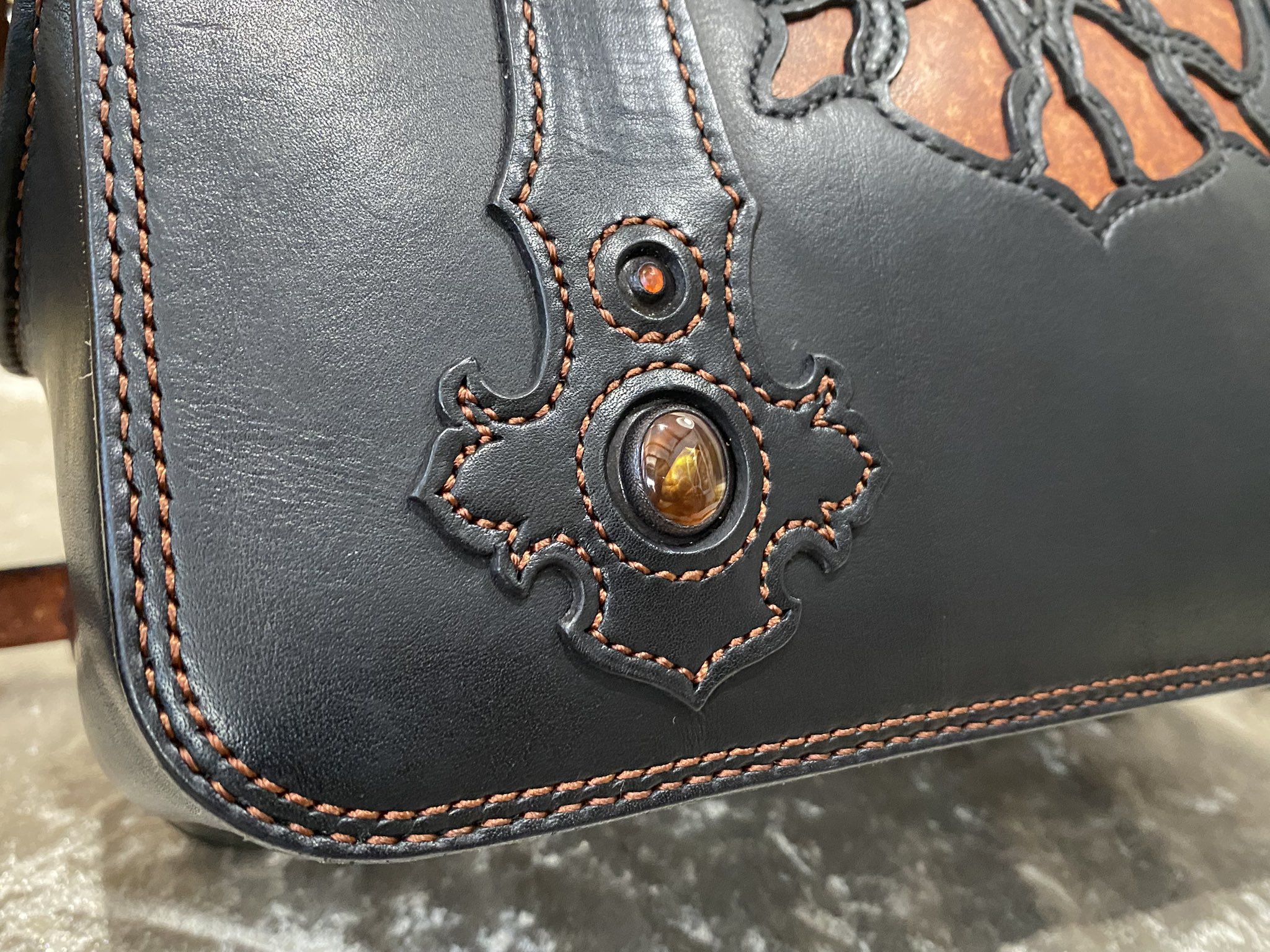 GUIDI Cordovan Hand Dyed Doctor Bag