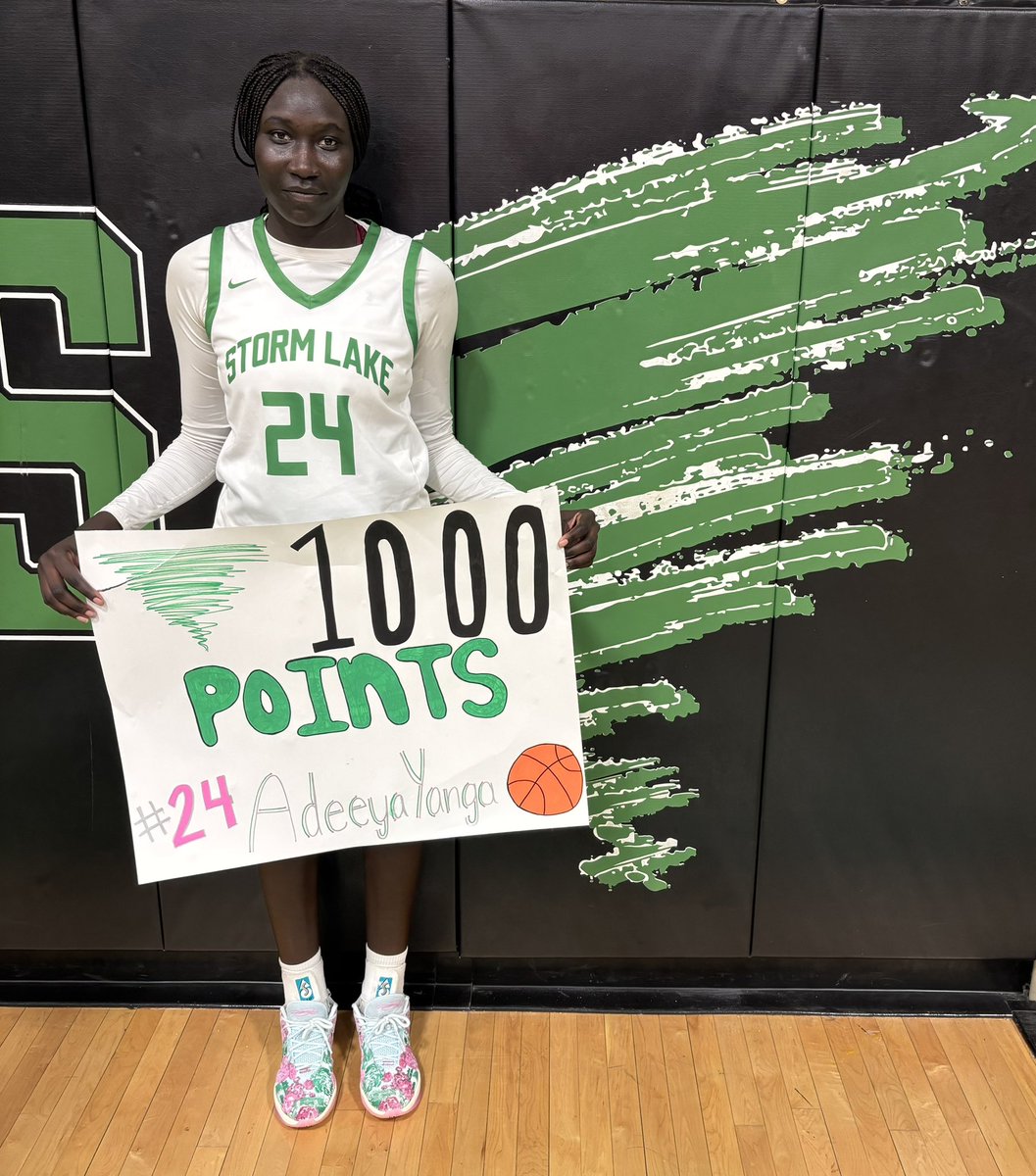 SLGirlsBall's tweet photo. HUGE congrats to Adeeya Yanga on scoring her 1,000th point tonight! A lot of work and passion put into this milestone. We are so proud of you, Adeeya! #FAMILY #GoBigGreen https://t.co/WAXrCv6KG4