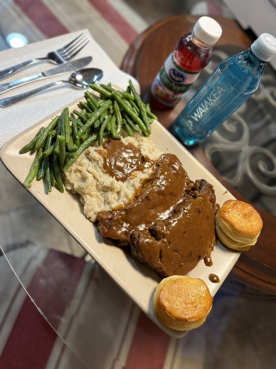 Brian Robinson AKA B Rob (@brob_2323) on Twitter photo Steak and gravy. I’m sure we’re gonna miss just walking out of my room and seeing my food on the table. When I think that I never told my dad, I was hungry ever my food was always ready. He always beat me to the punch.
#TeamWorkMakeTheDreamWork <a href="/CharitiesForKY/">CHARITIES FOR KY NIL</a> @nil_athlete Steak and gravy. I’m sure we’re gonna miss just walking out of my room and seeing my food on the table. When I think that I never told my dad, I was hungry ever my food was always ready. He always beat me to the punch.
#TeamWorkMakeTheDreamWork <a href="/CharitiesForKY/">CHARITIES FOR KY NIL</a> @nil_athlete