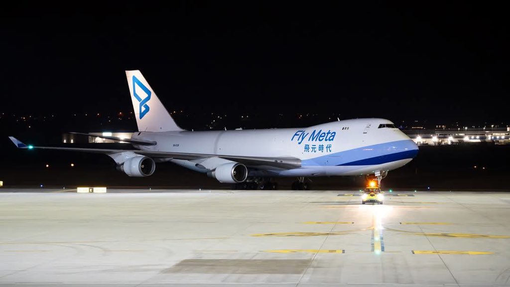 fly_meta's tweet photo. Budapest again😁✈️ photos by Kovacs Attila and Zsolt Tekler #flymeta #b747 #boeing #cargofreighter https://t.co/OhmkPGTgjg