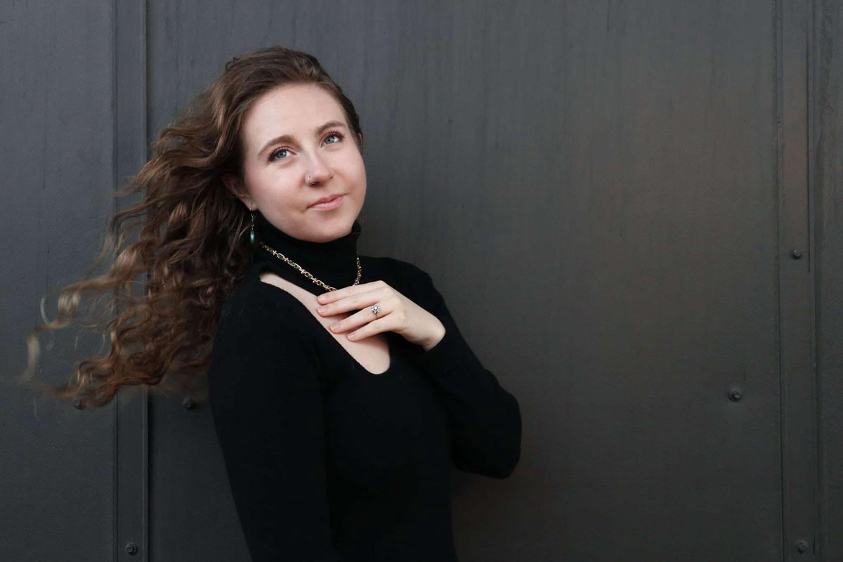 TickbiteJackson's tweet image. Shoutout to the wind for giving me my moment during my engagement shoot