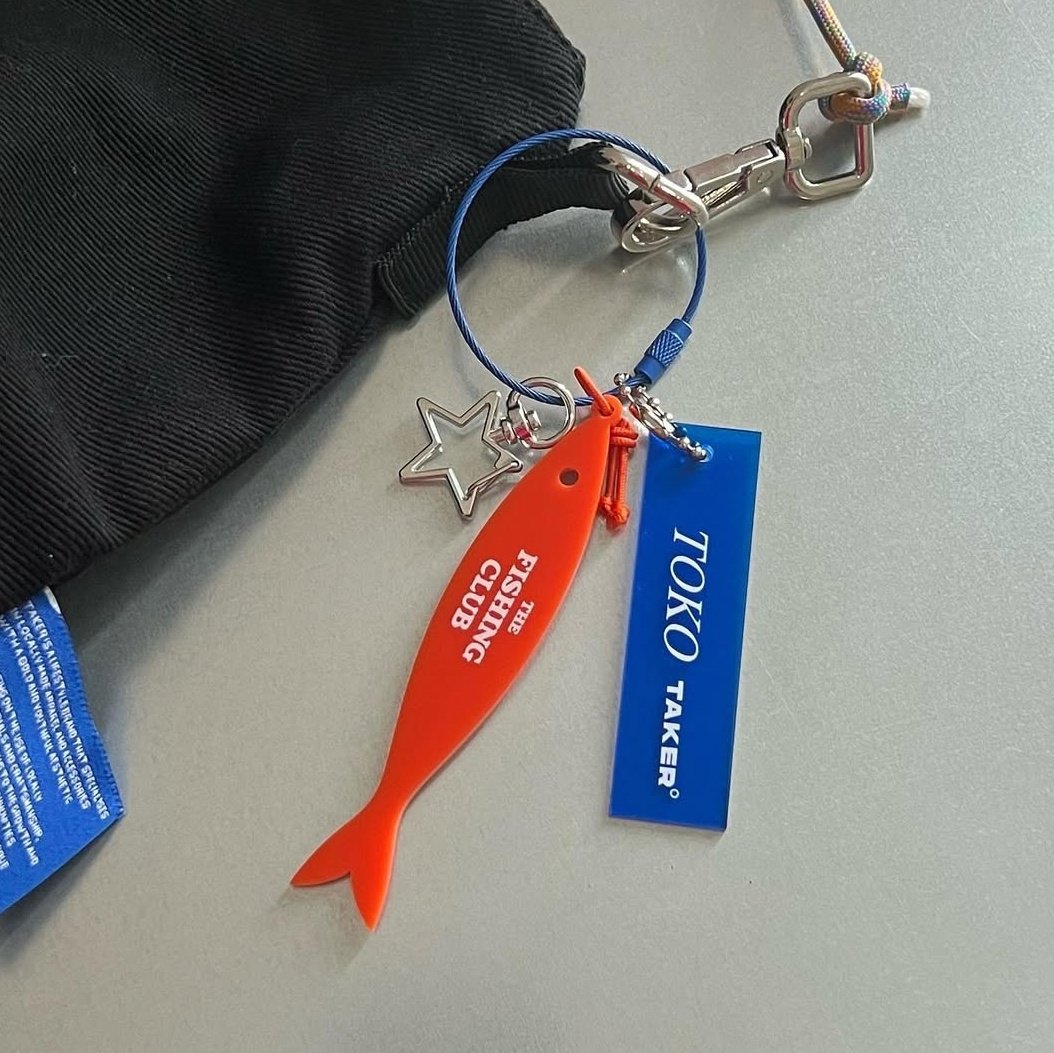 𝜗ৎ cute keychain acrylic

 a thread