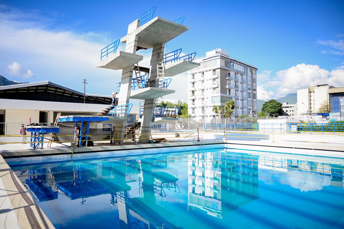 🏊 Así avanzan las obras de la Piscina Olímpica Calle 42, un sitio que vio creer varias generaciones 🤽 Sueño con volver a comentar un "ORO, ORO, ORO para el TOLIMA" en natación, polo, clavados, entre otras modalidades desde la tribuna de prensa. <a href="/johanaaranda_/">Johana Aranda</a> <a href="/Alcaldiaibague/">Alcaldía de Ibagué</a>