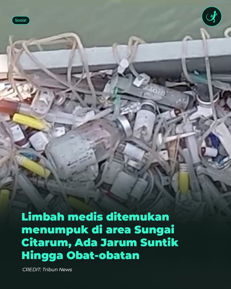 Tumpukan limbah medis ditemukan berserakan di bawah jembatan penghubung Karawang-Bekasi, tepatnya di Desa Rengasdengklok Selatan, Karawang, Jawa Barat, pada Selasa (7/1/2025). Jenis limbah yang terlihat mencakup jarum suntik, slang infus, dan obat-obatan, sebagian besar