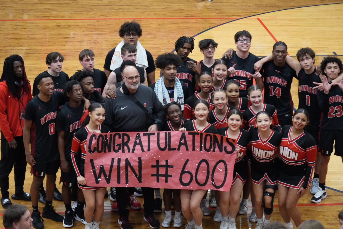 600 WINS for Coach Rudy Garcia! 🏀✨ An incredible accomplishment tonight in Ponca City. Thank you for inspiring generations of student athletes. A true leader and legend in Union Athletics! 🖤❤️ #UnionHoops #600wins 

<a href="/Union_Hoops/">Union Basketball</a>