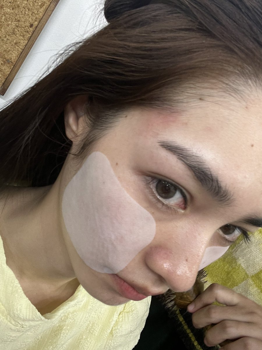 แดงแป๊ดดด ช่วงนี้ pm2.5 เยอะมากกก รักษาสุขภาพ ใส่แมสกันด้วยนะคะ 🤍