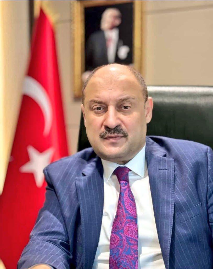 Mehmet Kasım Gülpınar kimsenin yapmadığı yapamayacağı tek liderdir 
Allah yar ve yardımcın olsun başkanım