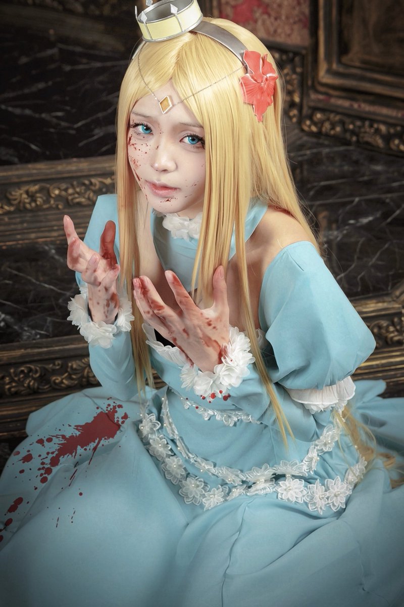 こんなにクオリティが高いラナー王女のコスプレが…この王冠👑が