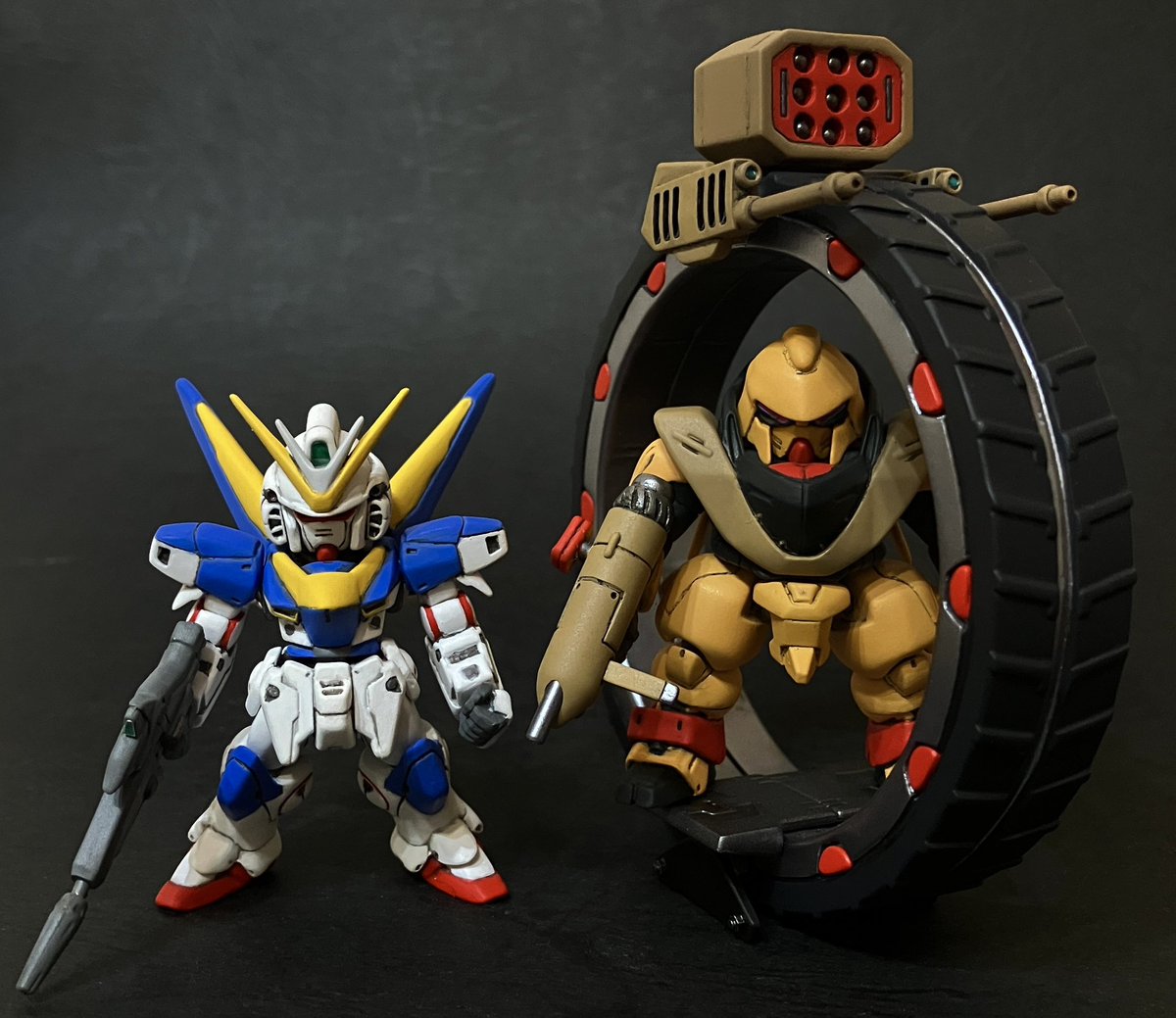 #コンバージ
#モビルスーツアンサンブル
#ゲドラフ
#アインラッド

今年完成第一号のゲドラフ、アインラッド
V2ガンダム、ゴトラタンと。