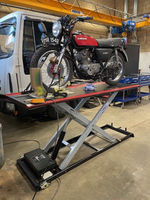 ProBike UK (@probikeuk) on Twitter photo What a fantastic looking <a href="/Kawasaki_News/">Kawasaki UK</a> Z200.. 
We recently supplied <a href="/colegsirbenfro/">Coleg Sir Benfro</a> with one of our EHS500 electro-hydraulic lift and Martin from the workshop kindly sent over a couple of pictures of the lift in use 🧰⚙️
probike.co.uk/lifts-and-stan… What a fantastic looking <a href="/Kawasaki_News/">Kawasaki UK</a> Z200.. 
We recently supplied <a href="/colegsirbenfro/">Coleg Sir Benfro</a> with one of our EHS500 electro-hydraulic lift and Martin from the workshop kindly sent over a couple of pictures of the lift in use 🧰⚙️
probike.co.uk/lifts-and-stan…