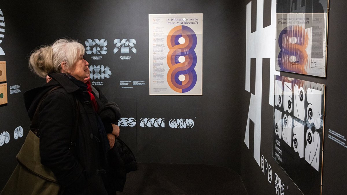 Poslední komentovaná prohlídka výstavy Rostislav Vaněk Extended! ČT | 16. 1. | 17:00 výstavní síň "13". Výstavou vás provedou grafičtí designéři Robert V. Novák, Zuzana Burgrová a Rostislav Vaněk.