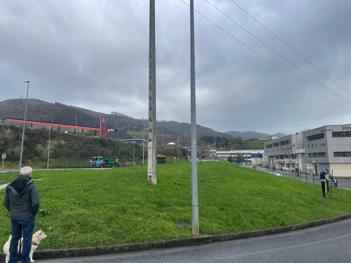 🛠️🐶 Elgoibarko Udalak amaitu ditu Lerungo txakur-parkearen obrak eta aste bukaera aurretik zabalduko da

🔗 EU: labur.eus/GhHWg 

#Elgoibar↗️