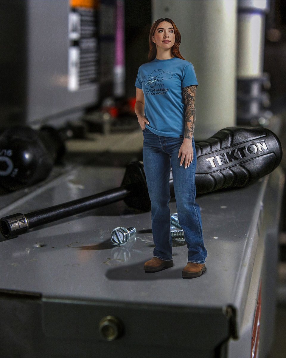 bobascher1's tweet photo. When you are the smallest on the job site so you get all the crawl into tight places tasks…
#electrian #thisagain #smallest #lextheelectrian https://t.co/SKJCCpYgwm