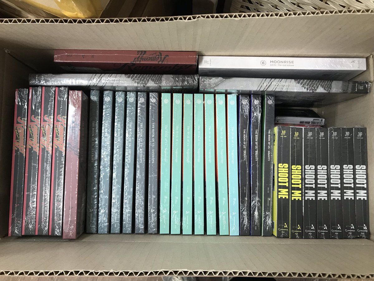musicngallery's tweet photo. 대전 뮤갤 뮤앤갤 뮤직앤갤러리
#데이식스 #DAY6 음반 재입고 완료 안내!
DEMON, FOUREVER 플랫폼, SUNRISE 현재 거래처에 재입고가 되지 않고 있습니다.
원필 솔로음반, Band Aid 재고 많이 있습니다.
Young K 영케이 솔로음반 계속 재입고됩니다.
대전 마데 마이데이 분들의 많은 방문 부탁드립니다! https://t.co/JFXcPlRMXH