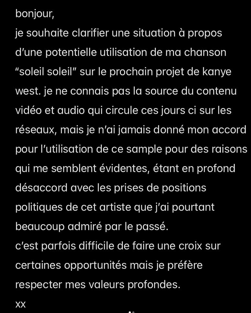 Sur Instagram, la chanteuse Pomme a tenu à affirmer n'avoir jamais donné d'autorisation pour le sample de son titre "Soleil Soleil". Une vidéo virale montrant Kanye West en studio dansant sur le morceau a alimenté les rumeurs selon lesquelles le rappeur aurait utilisé ce titre.