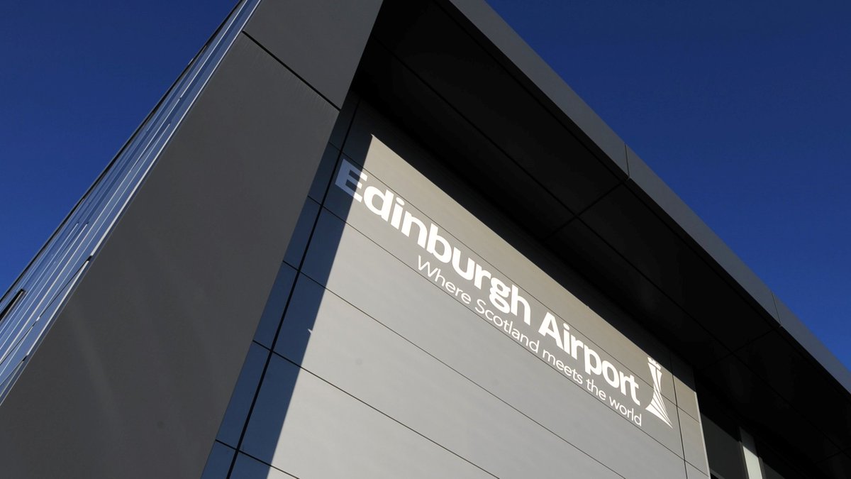 ℹ️| Price changes at Pickup and Dropoff area coming into force from Monday, January 13.

Full details: bit.ly/426zv2K