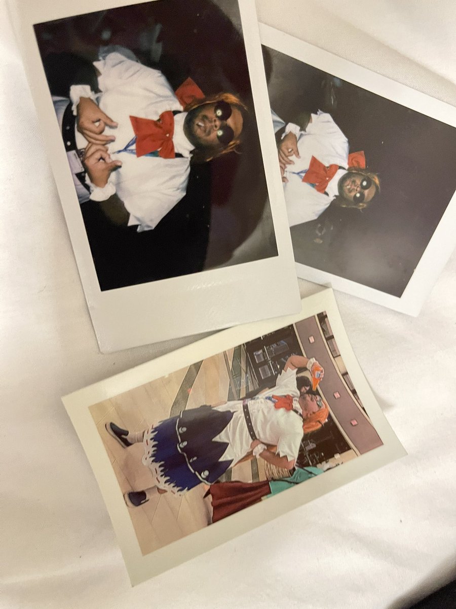 Zuranku's tweet image. Suika polaroids
#holmat #東方 #スイカ