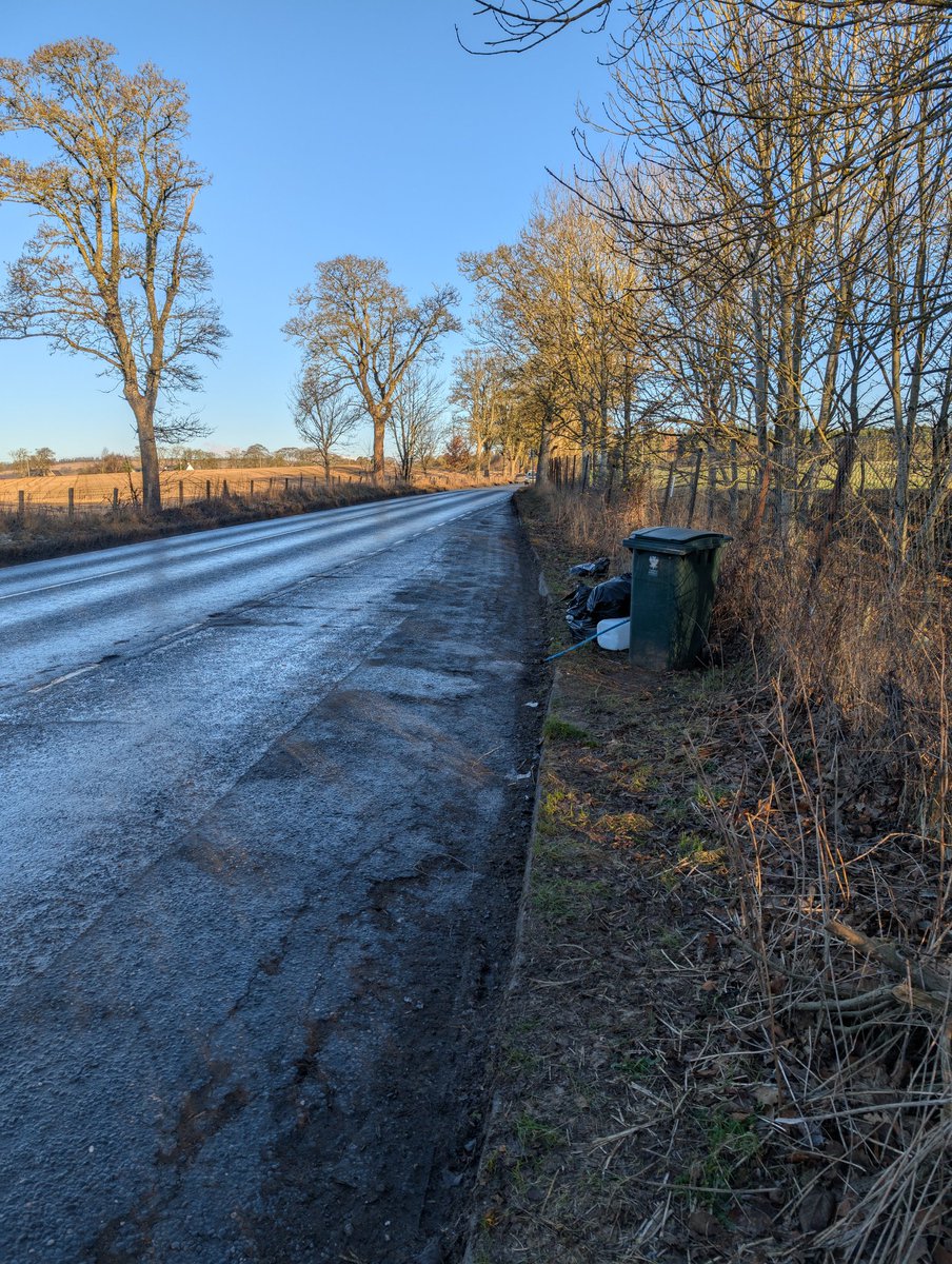 Perthshire litter picker π΄σ §σ ’σ ³σ £σ ΄σ ΏποΈπ¦ (@leave_no_trace_) on Twitter photo All this hauled out from a layby on the A93, Perthshire. Unbelievable really is extremely sad, the fight goes on <a href="/KSBScotland/">Keep Scotland Beautiful</a> <a href="/cleanupbritain/">Clean Up Britain</a>. Thanks again to <a href="/PerthandKinross/">Perth and Kinross Council</a> for collecting. All this hauled out from a layby on the A93, Perthshire. Unbelievable really is extremely sad, the fight goes on <a href="/KSBScotland/">Keep Scotland Beautiful</a> <a href="/cleanupbritain/">Clean Up Britain</a>. Thanks again to <a href="/PerthandKinross/">Perth and Kinross Council</a> for collecting.