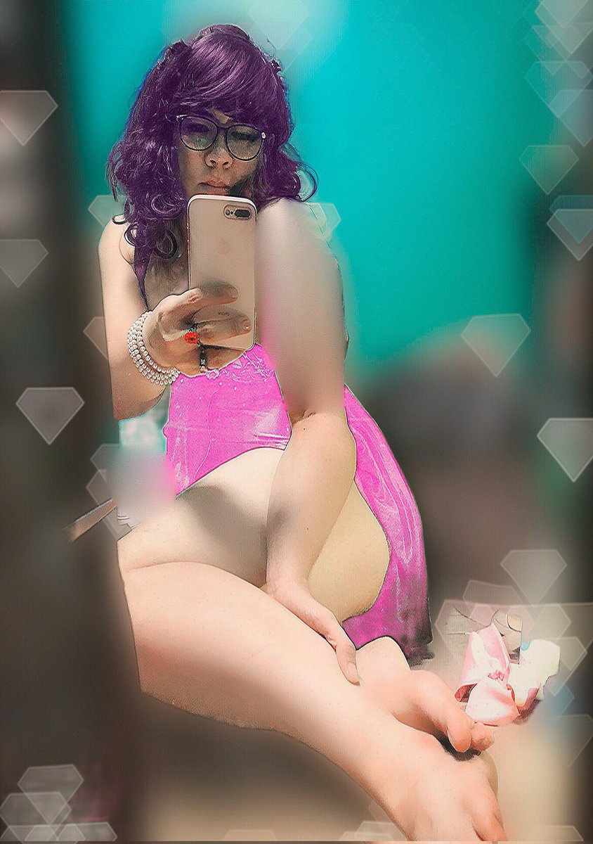 stceyllith's tweet photo. @Glola161616 #sissy #slut #exposureneeded https://t.co/D2RunAbBoD