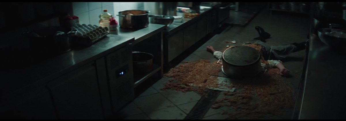 אתמול בצהריים פנתה אליי אשה שהזדהתה כתחקירנית באתר שלא הכרתי, ושאלה אם ארצה להתראיין בנושא אלימות בתלמודי תורה במגזר החרדי. 

לפני שכתבתי את הלא, כי אני משתדל להתעסק בעתיד שלי ובמה שכן, נכנסתי לאתר ועברתי על התחקירים שבו, והבנתי שזה מסוג האתרים  שמאוד רוצים שיהיו עוולות בצד אחד