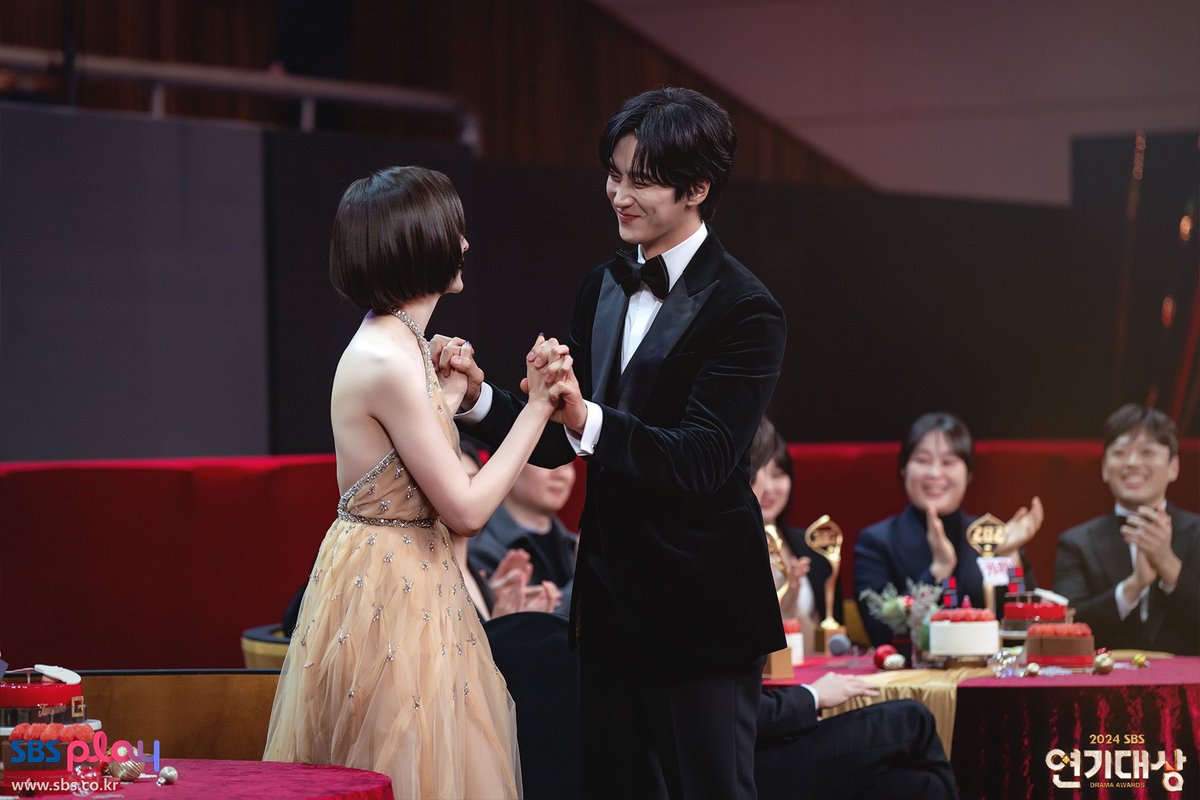 ㅤ
ㅤ
Everytime I look into your eyes, I see it! You are all I need.
ㅤ
ㅤ